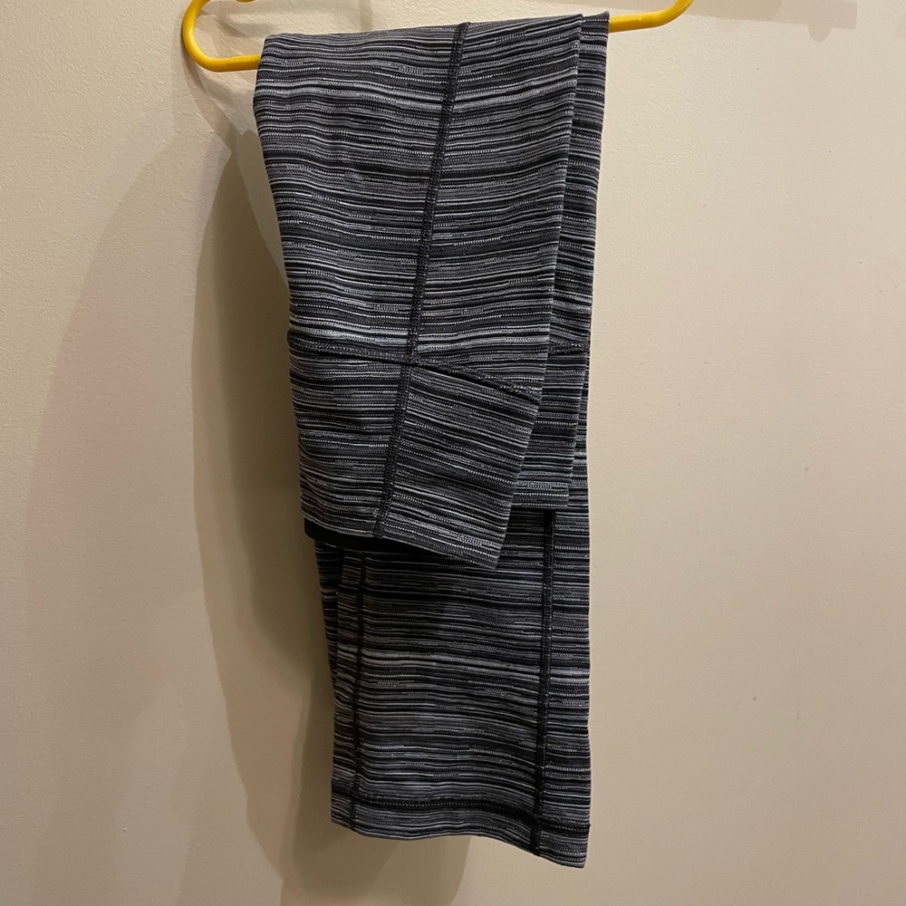 Lululemon Cropped Split-Hem Leggings